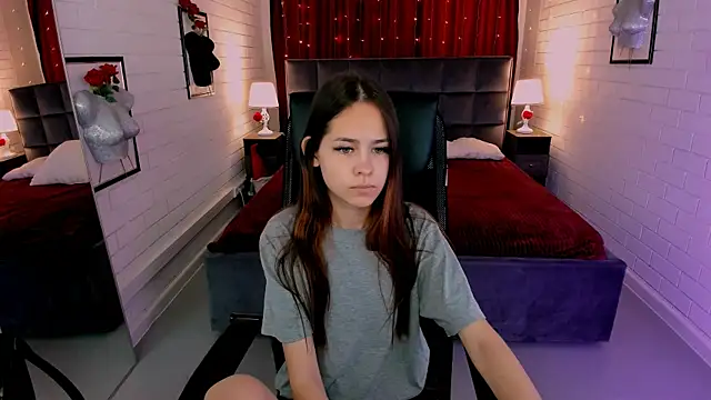 UliaNeer online show from September 29, 5:03 am