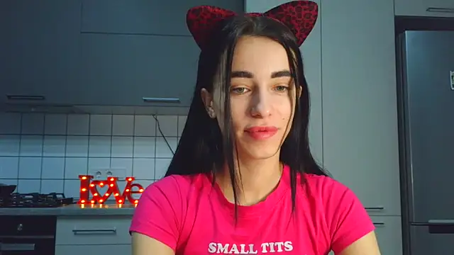 Snapshot of EvaMelnik chatting on November 3, 5:27 pm EvaMelnik online show from November 3, 5:27 pm