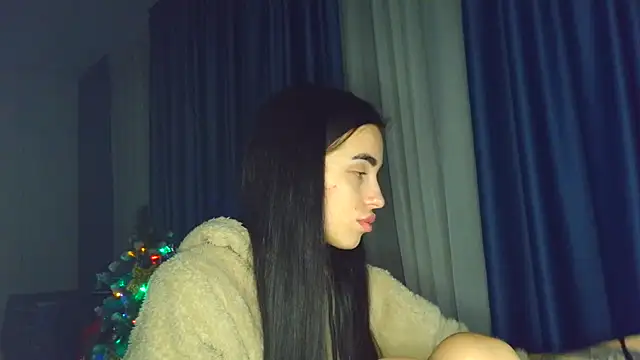 Snapshot of EvaMelnik chatting on November 24, 3:23 pm EvaMelnik online show from November 24, 3:23 pm