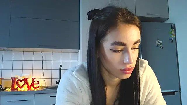 Snapshot of EvaMelnik chatting on September 23, 2:35 pm EvaMelnik online show from September 23, 2:35 pm