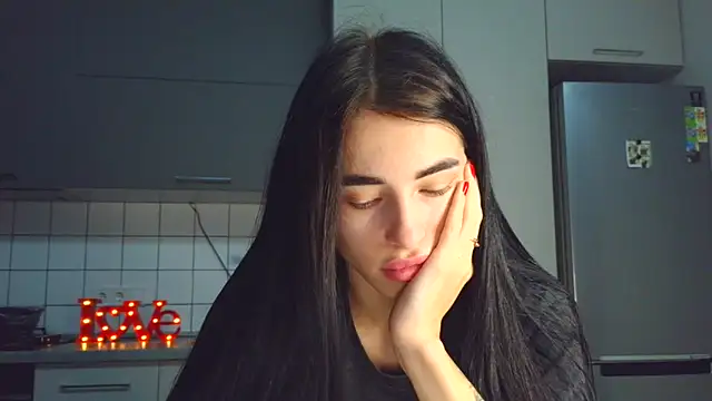 Snapshot of EvaMelnik chatting on November 4, 6:01 pm EvaMelnik online show from November 4, 6:01 pm