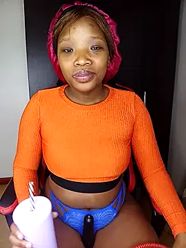 Snapshot of Young_Slut21 chatting on October 17, 4:16 am Young Slut21 online show from October 17, 4:16 am