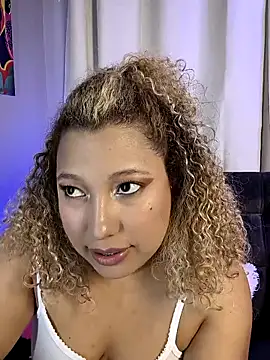 Snapshot of Eve__Queen chatting on October 2, 6:11 pm Eve Queen online show from October 2, 6:11 pm