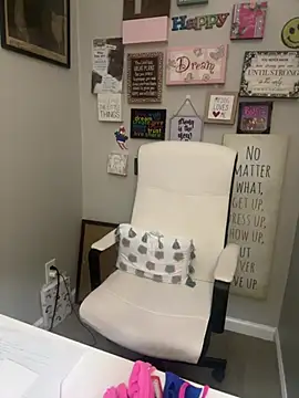 Juicystorm online show from February 9, 1:03 am