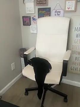 Juicystorm online show from April 10, 5:42 pm