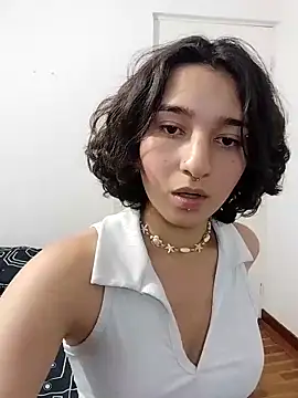 Snapshot of LuaBusch chatting on September 13, 2:44 am LuaBusch online show from September 13, 2:44 am