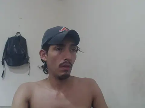 Snapshot of snackontime18 chatting on June 28, 10:49 pm snackontime18 online show from June 28, 10:49 pm