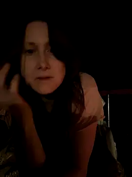 Snapshot of MommyGoddessL chatting on November 9, 3:54 am MommyGoddessL online show from November 9, 3:54 am