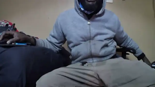 EYEzIAM online show from January 11, 5:14 am