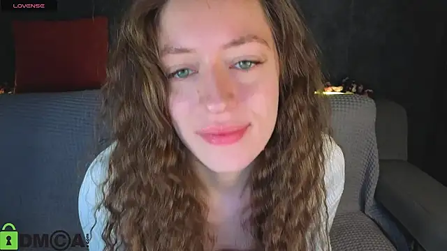 Agnes Wells online show from May 5, 1:08 am