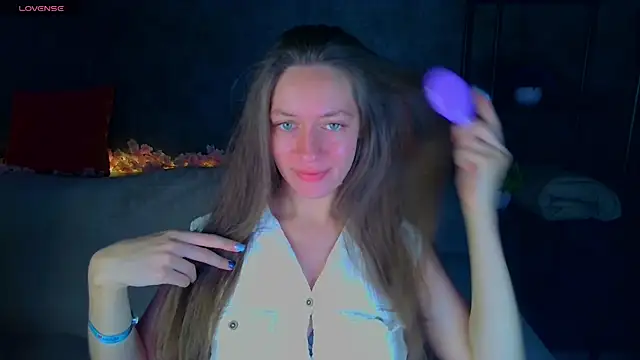 Agnes Wells online show from July 13, 1:16 am