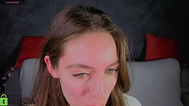 Agnes Wells online show from November 28, 10:26 am