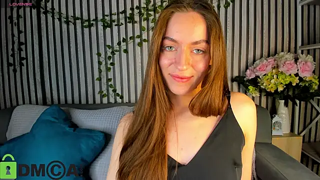 Agnes Wells online show from November 24, 8:36 am