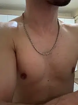 LUKADDES online show from April 12, 9:29 pm