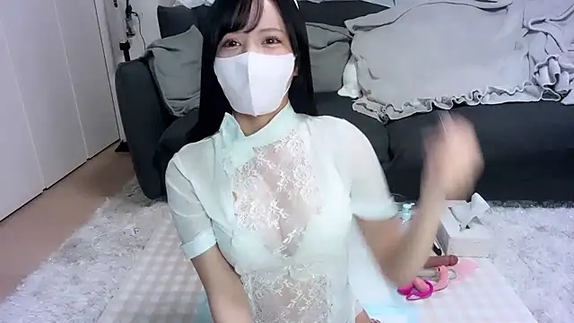 Snapshot of moemilk chatting on September 17, 1:24 pm moemilk online show from September 17, 1:24 pm