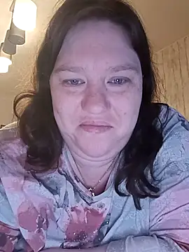 Feuchtekitty92xh online show from October 10, 5:41 am