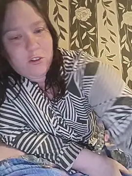 Feuchtekitty92xh online show from October 11, 7:26 pm