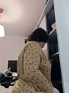 Feuchtekitty92xh online show from November 4, 8:51 am