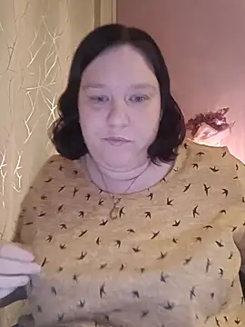 Feuchtekitty92xh online show from November 3, 7:17 pm