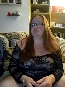 Luscious-LucyXX online show from May 15, 8:18 pm