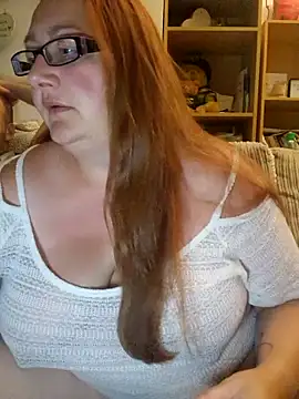 Luscious-LucyXX online show from May 27, 8:05 pm