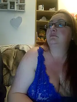 Luscious-LucyXX online show from April 30, 8:05 pm