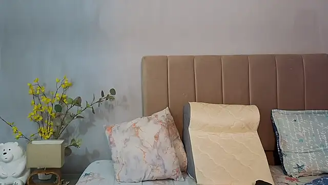 Penelophe01 online show from February 24, 6:53 pm