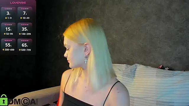 Snapshot of Carrie_Foster chatting on February 26, 4:18 pm Carrie Foster online show from February 26, 4:18 pm