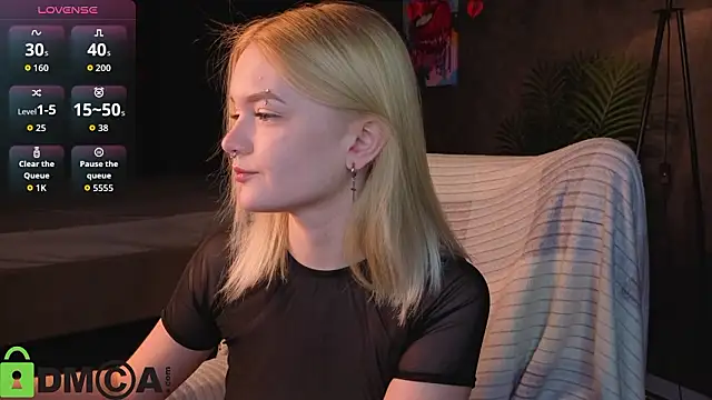 Carrie Foster online show from March 3, 2:02 pm