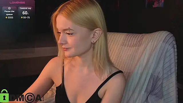 Carrie Foster online show from March 28, 2:18 pm