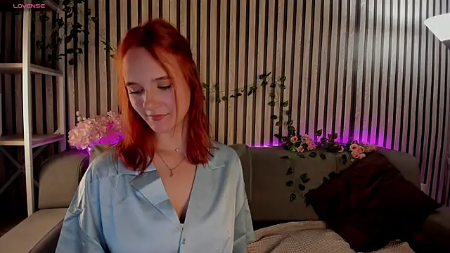 Snapshot of Casey_Sweeet chatting on June 12, 3:21 pm Casey Sweeet online show from June 12, 3:21 pm