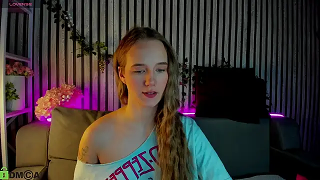 Casey Sweeet online show from February 19, 9:06 am