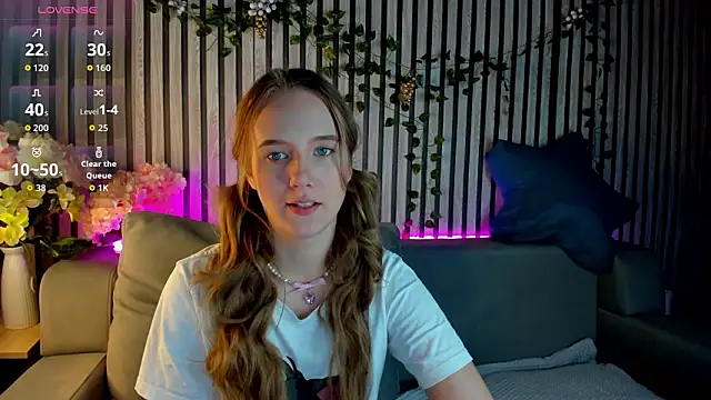 Casey Sweeet online show from January 19, 12:36 am