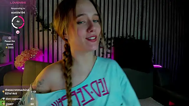 Casey Sweeet online show from February 19, 9:12 pm