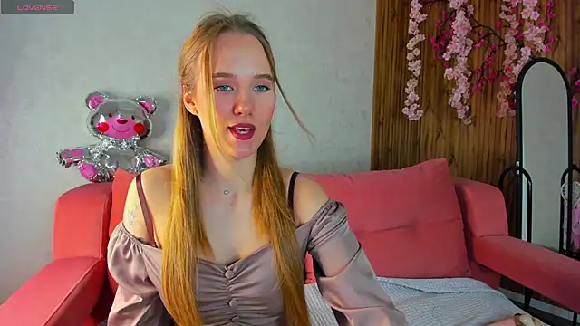 Casey Sweeet online show from March 24, 9:20 am