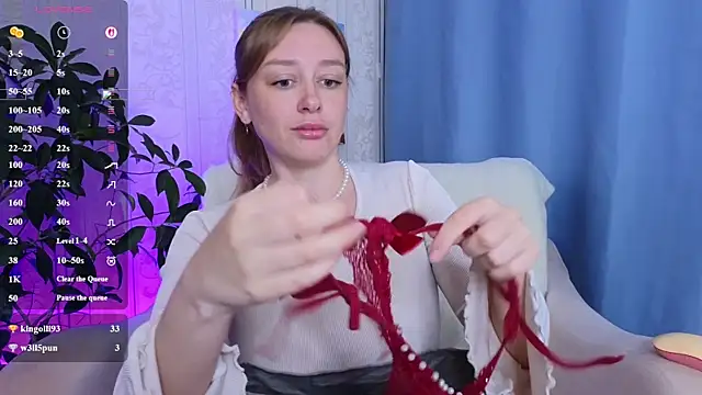 evashiny  online show from June 19, 1:44 am