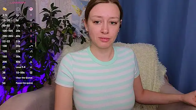 evashiny  online show from February 5, 3:13 am