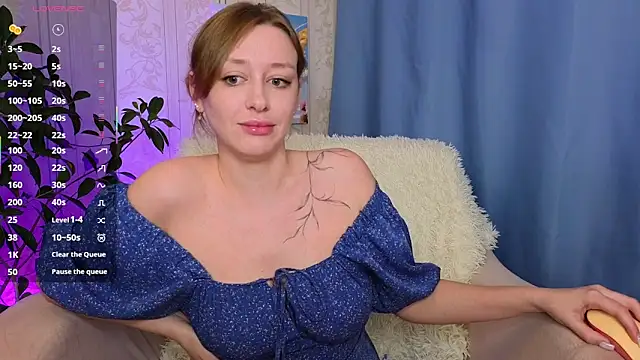 evashiny  online show from March 27, 3:04 am