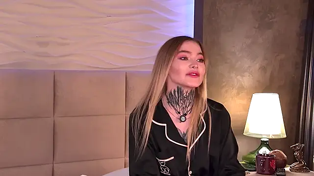 AriWild online show from December 2, 4:14 am