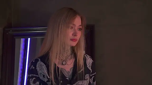 AriWild online show from September 18, 4:15 am