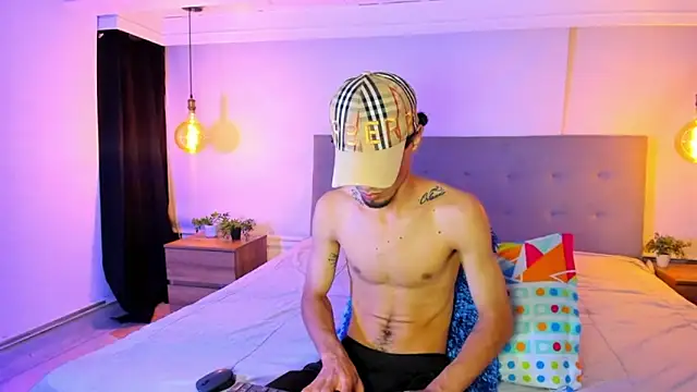 Chris Angel  online show from March 17, 3:42 am