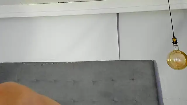 Chris Angel  online show from February 14, 3:51 am