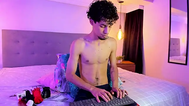 Chris Angel  online show from March 29, 3:52 am