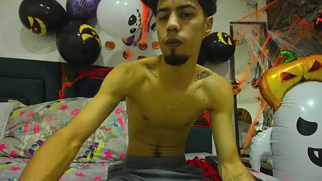 Chris Angel  online show from November 1, 12:43 pm