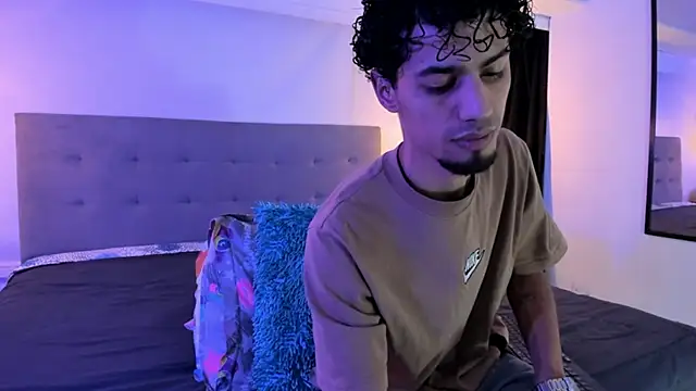 Chris Angel  online show from March 30, 3:52 am