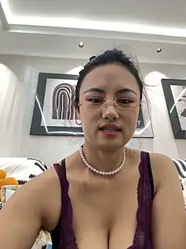 Snapshot of wen521 chatting on October 29, 1:48 am wen521 online show from October 29, 1:48 am