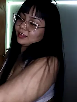 soo2303 online show from November 13, 9:19 pm