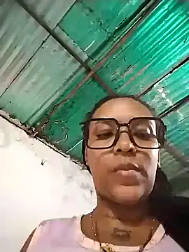 Snapshot of Vale_Nikol21 chatting on March 14, 12:16 am Vale Nikol21 online show from March 14, 12:16 am