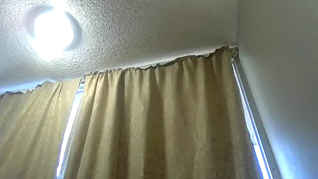 Snapshot of Flossee chatting on February 24, 10:10 pm Flossee online show from February 24, 10:10 pm