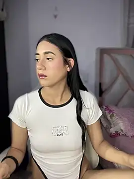 isabela l online show from March 25, 11:47 pm